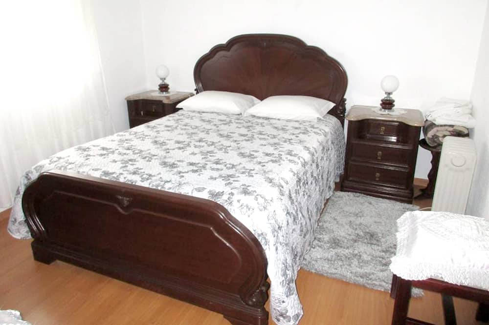 Photo of Bedroom in Sobral de Monte Agraco