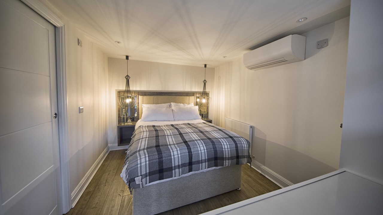 Photo of Bedroom in Esher