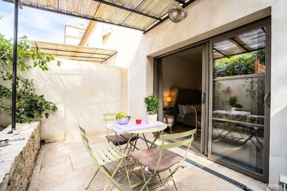 Photo of Patio Balcony in La Redorte