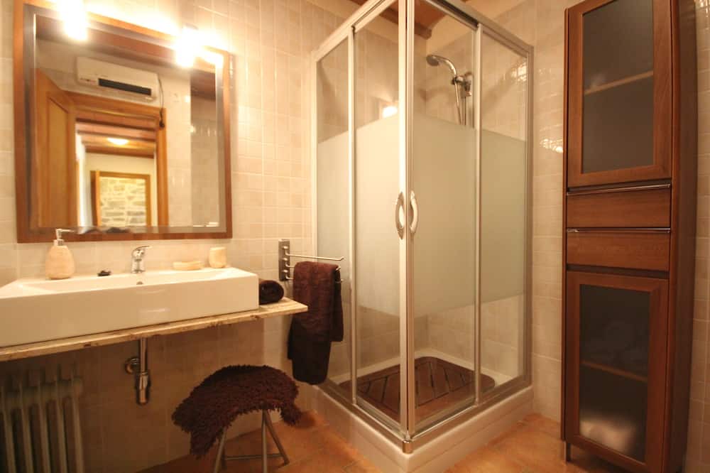 Photo of Bathroom in Camarasa