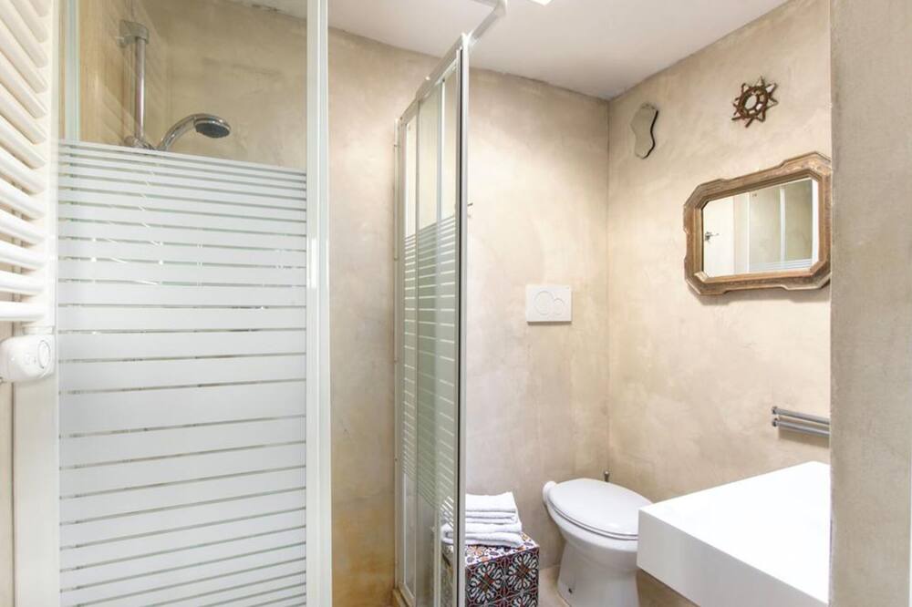 Photo of Bathroom in Gianicolense