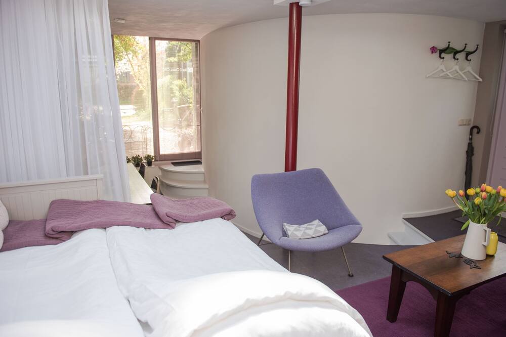 Photo of Bedroom in Oranjebuurt