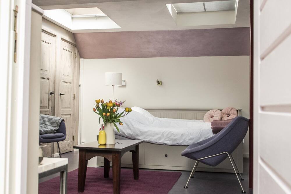 Photo of Bedroom in Oranjebuurt
