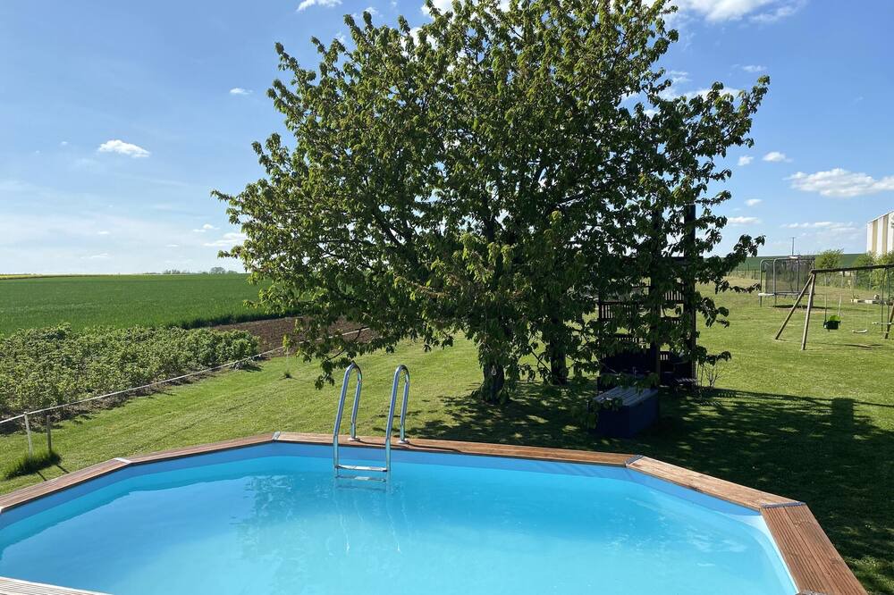 Photo of Outdoor in Charmes