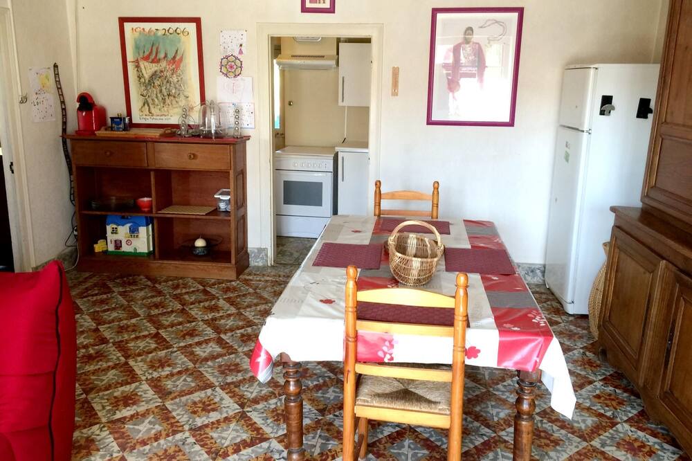 Photo of Livingroom in Charmes