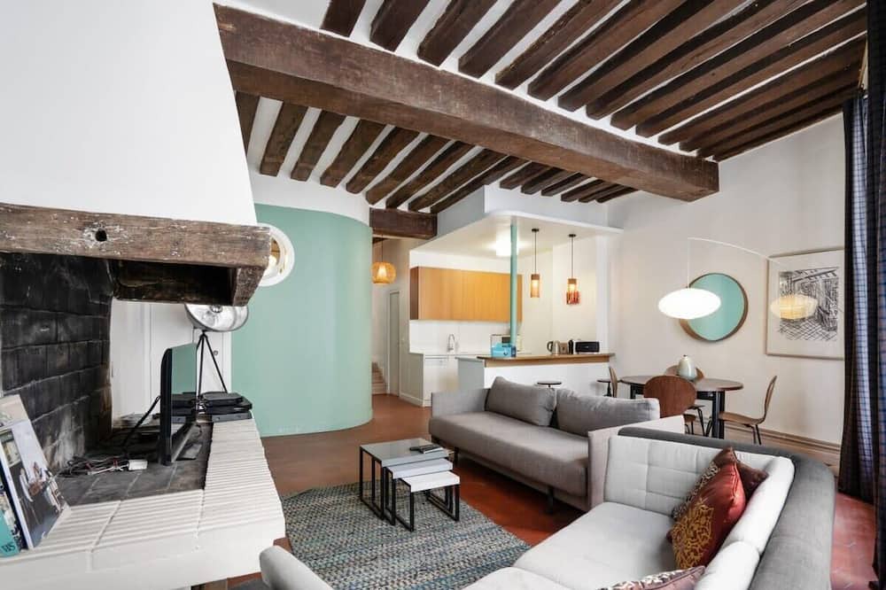 Photo of Livingroom in Saint-Victor