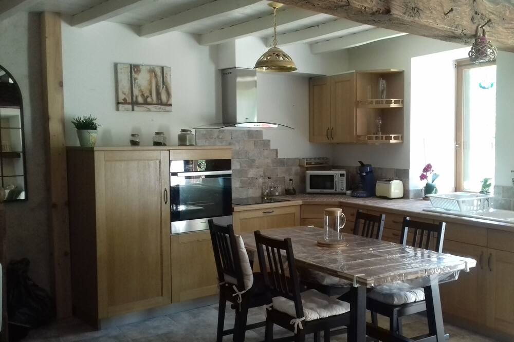 Photo of Kitchen in Castelnau-Durban