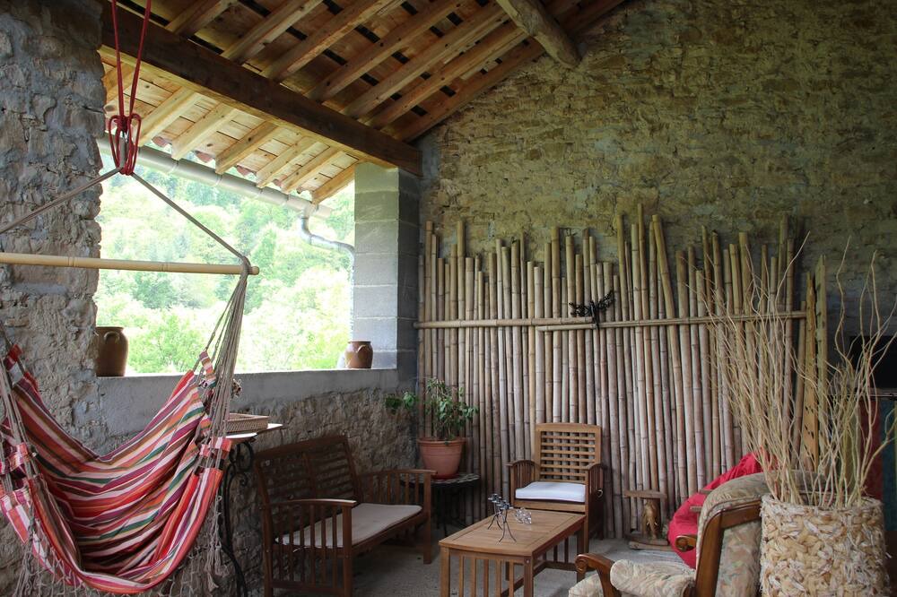 Photo of Patio Balcony in Castelnau-Durban