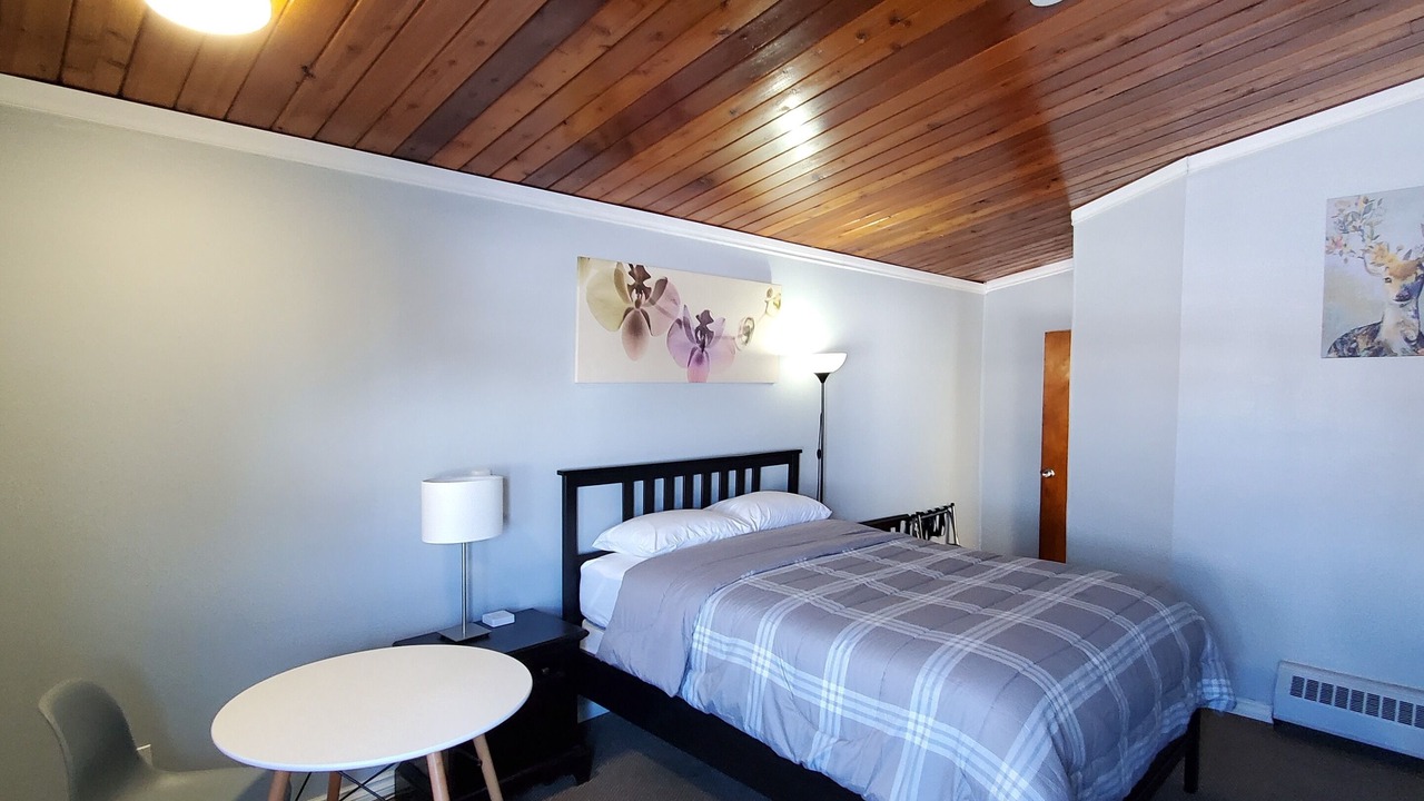 Photo of Bedroom in Wainwright