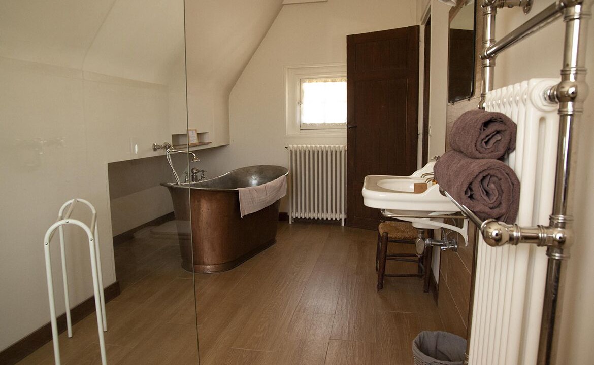Photo of Bathroom in Les Chapelles-Bourbon