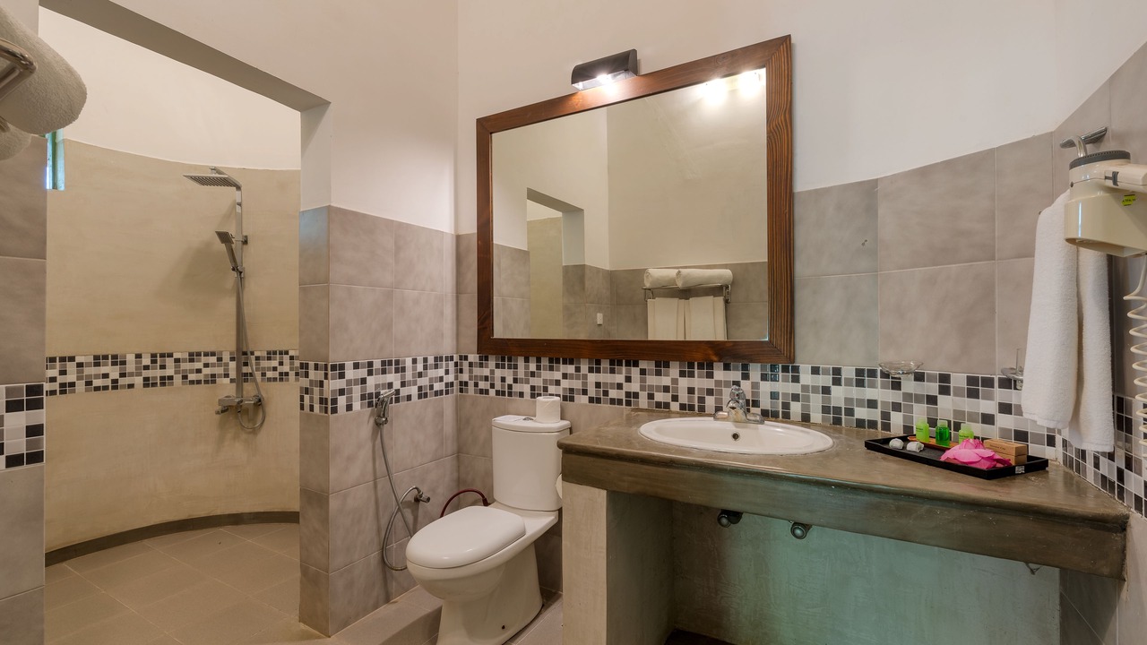 Photo of Bathroom in Kirinda