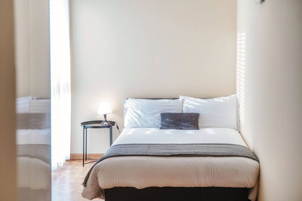 Photo of Bedroom in Paradiso