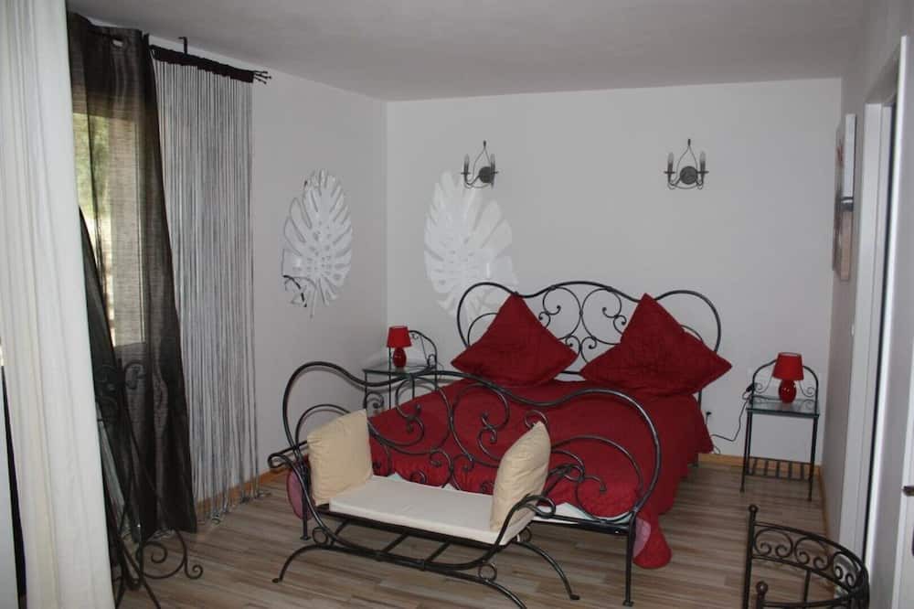 Photo of Bedroom in Issel
