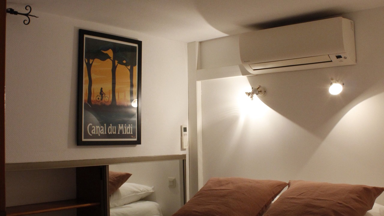 Photo of Bedroom in Villepinte
