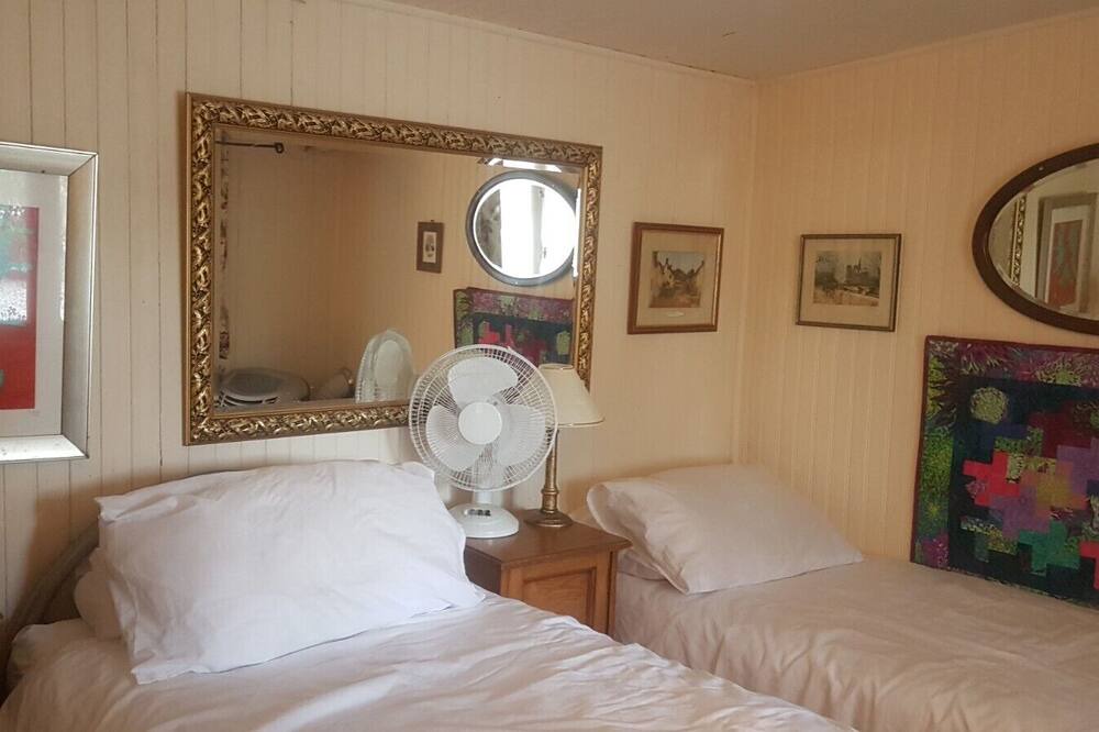 Photo of Bedroom in Bouteilles-Saint-Sebastien