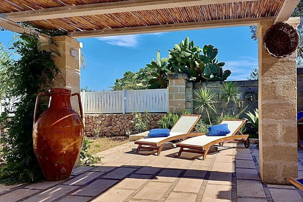 Photo of Patio Balcony in Campomarino di Maruggio