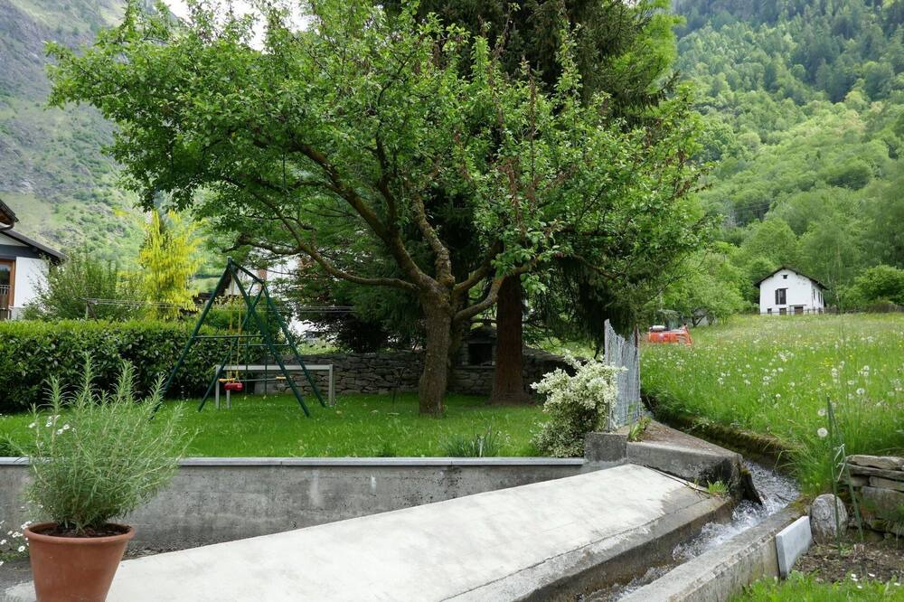 Photo of Outdoor in Olivone
