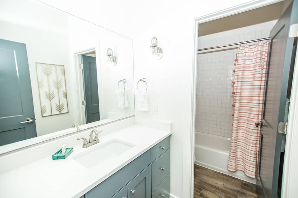 Photo of Bathroom in Washington Fields