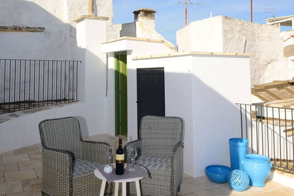 Photo of Patio Balcony in Old Town Cisternino
