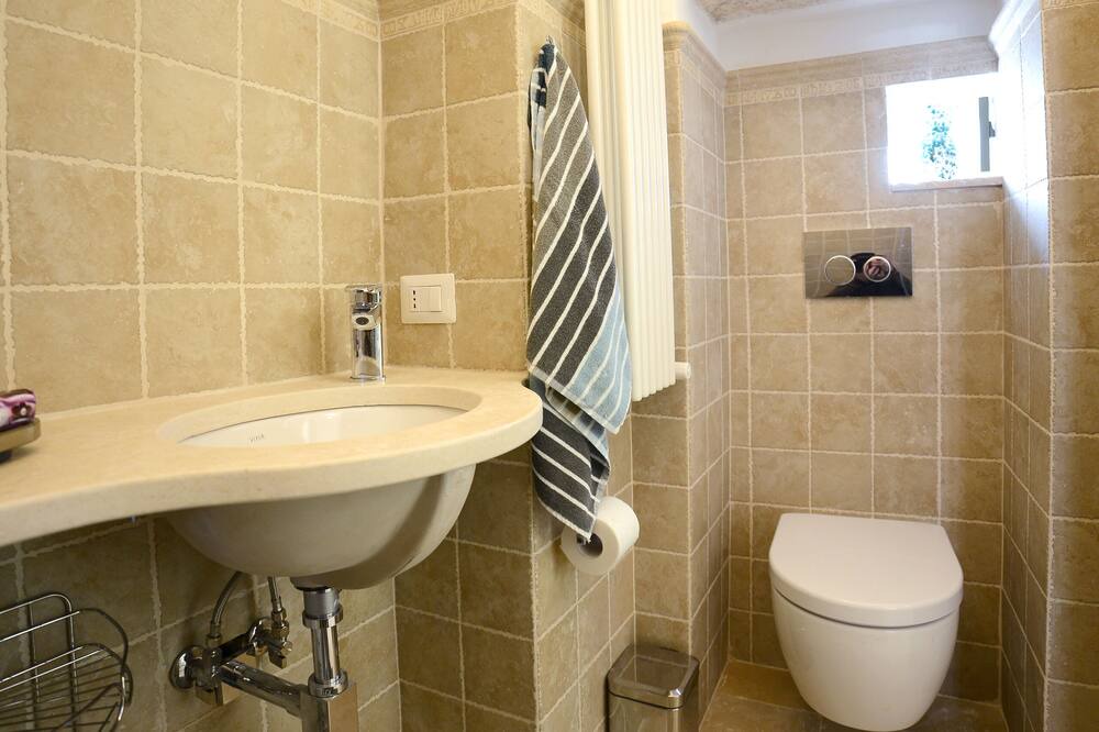 Photo of Bathroom in Old Town Cisternino