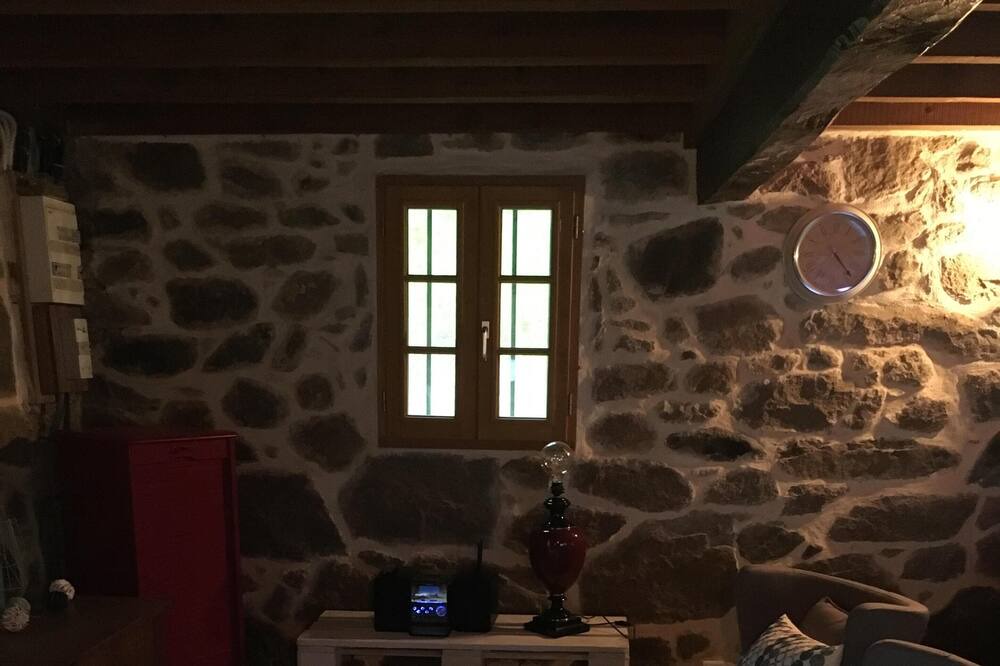 Photo of Livingroom in Ayzac-Ost