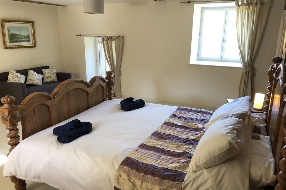 Photo of Bedroom in Saint-Igeaux