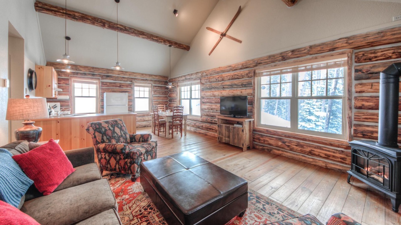 Photo of Livingroom in Big Sky