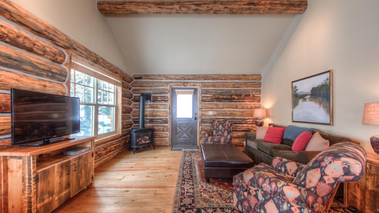 Photo of Livingroom in Big Sky