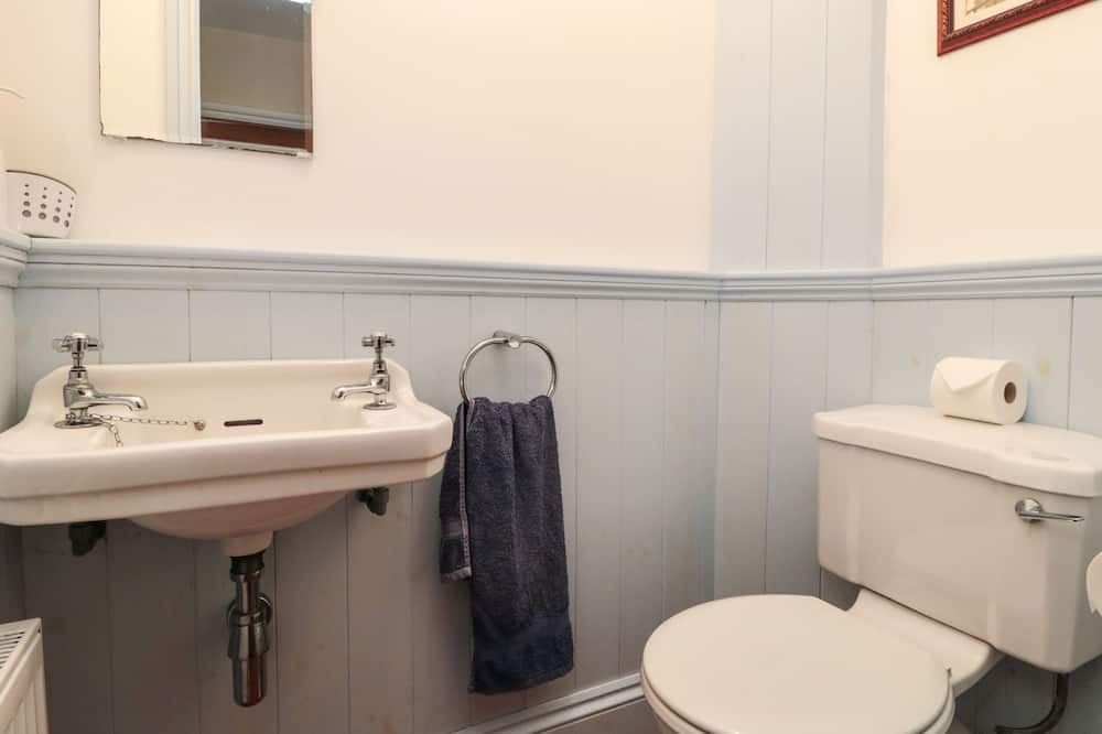 Photo of Bathroom in Fylingthorpe