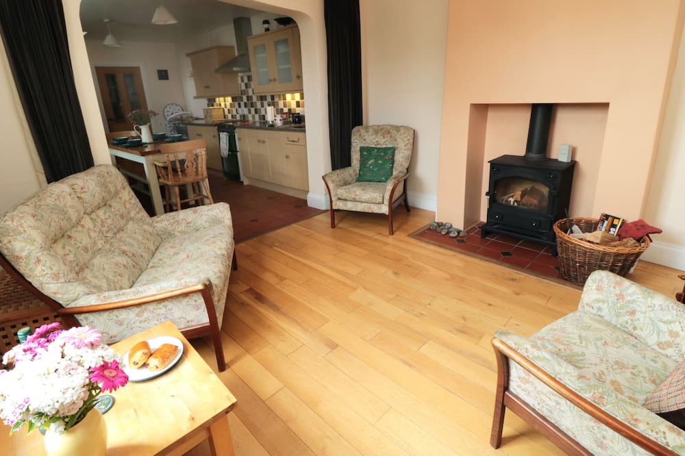 Photo of Livingroom in Fylingthorpe