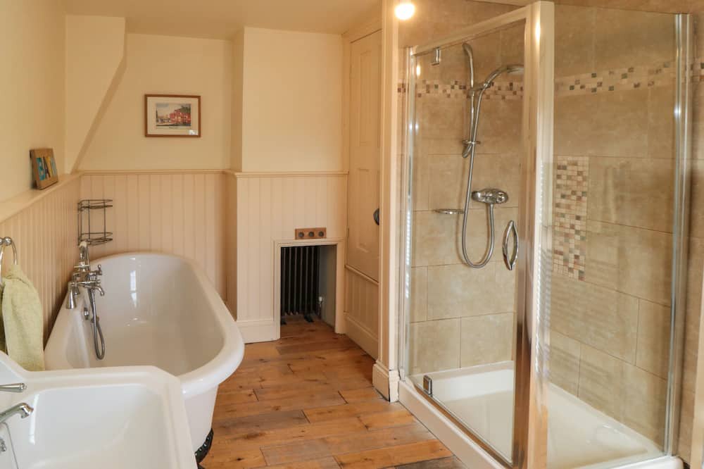 Photo of Bathroom in Fylingthorpe