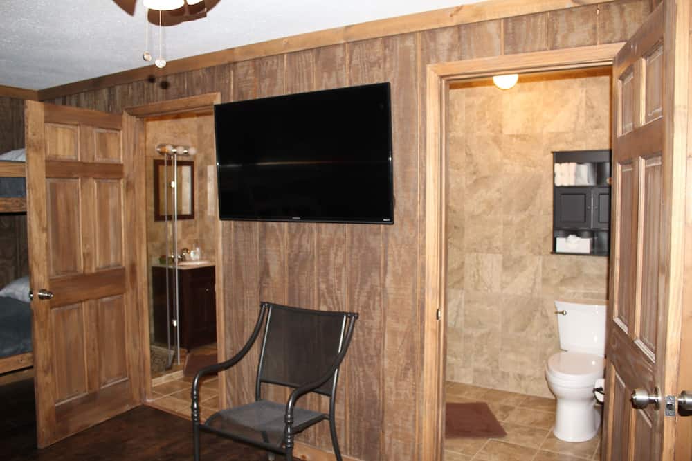 Photo of Bathroom in Goreville