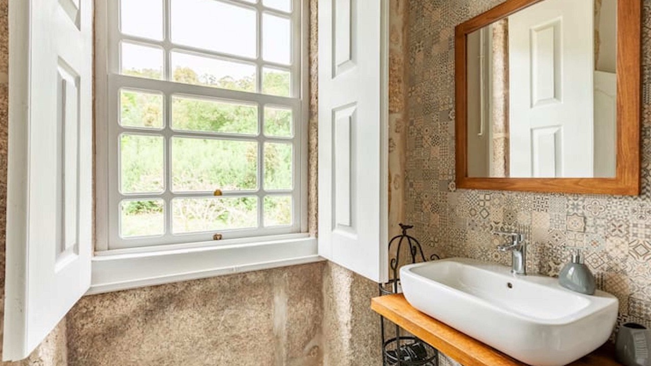 Photo of Bedroom in Tondela