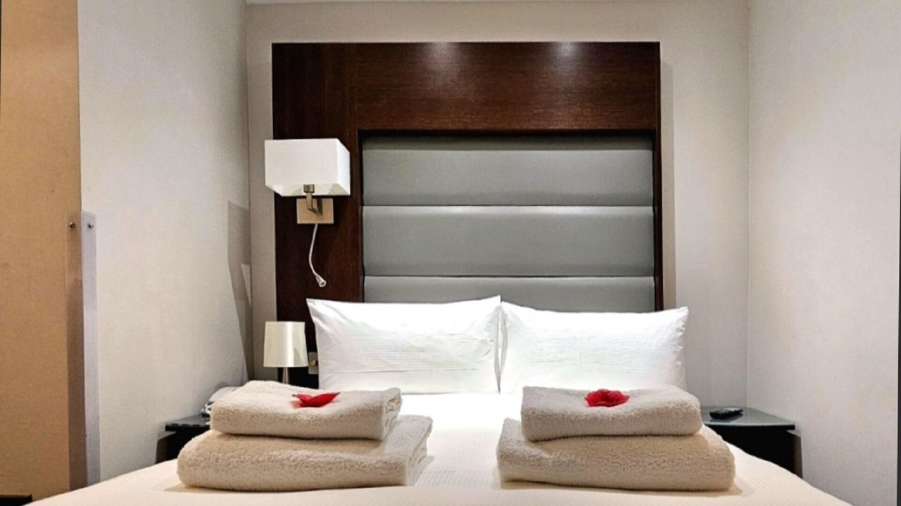 Photo of Bedroom in Lancaster Gate