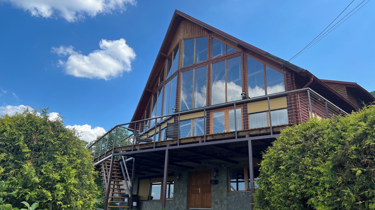 Photo of Outdoor in Bran
