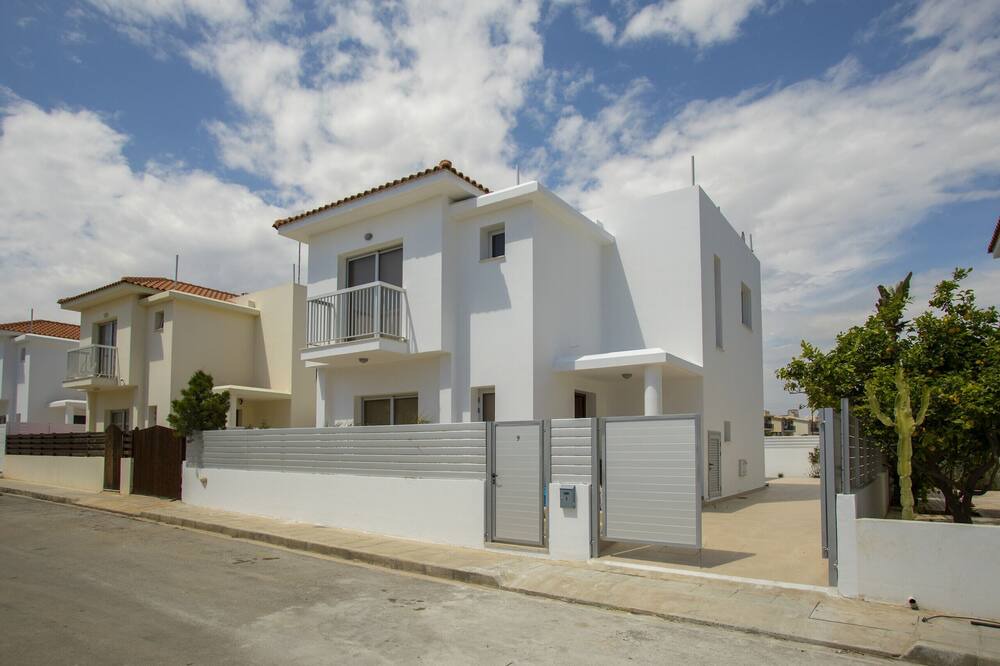 Photo of Outdoor in Pernera