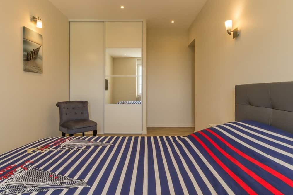 Photo of Bedroom in Saint-Vaast-la-Hougue