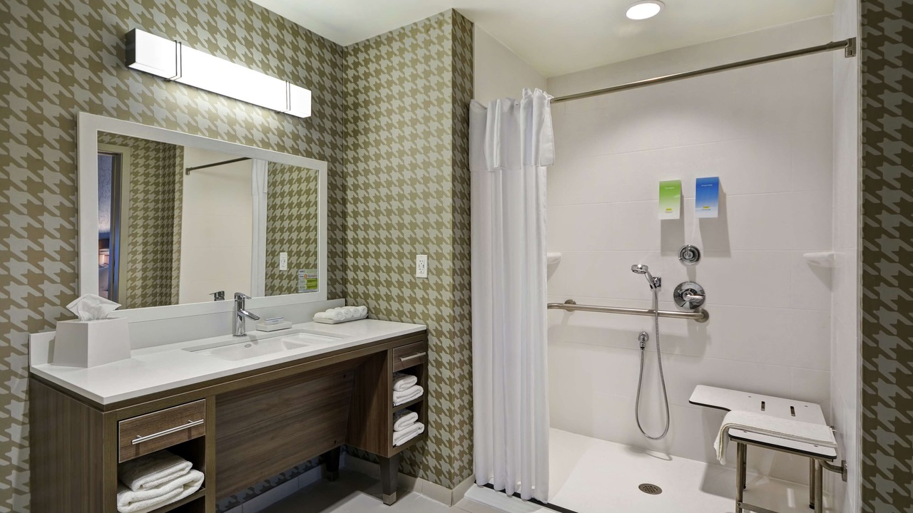 Photo of Bathroom in Carbondale
