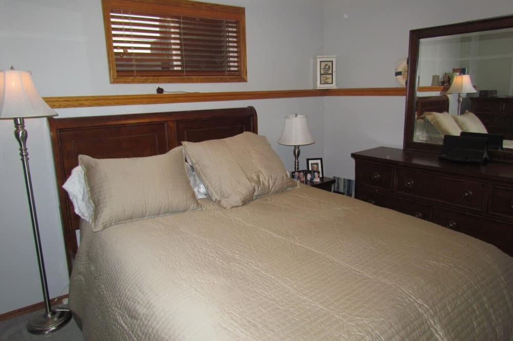 Photo of Bedroom in Southeast Calgary