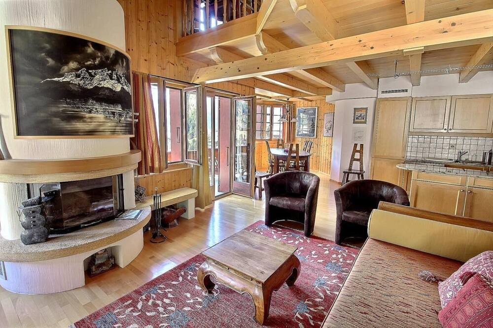 Photo of Livingroom in Champery