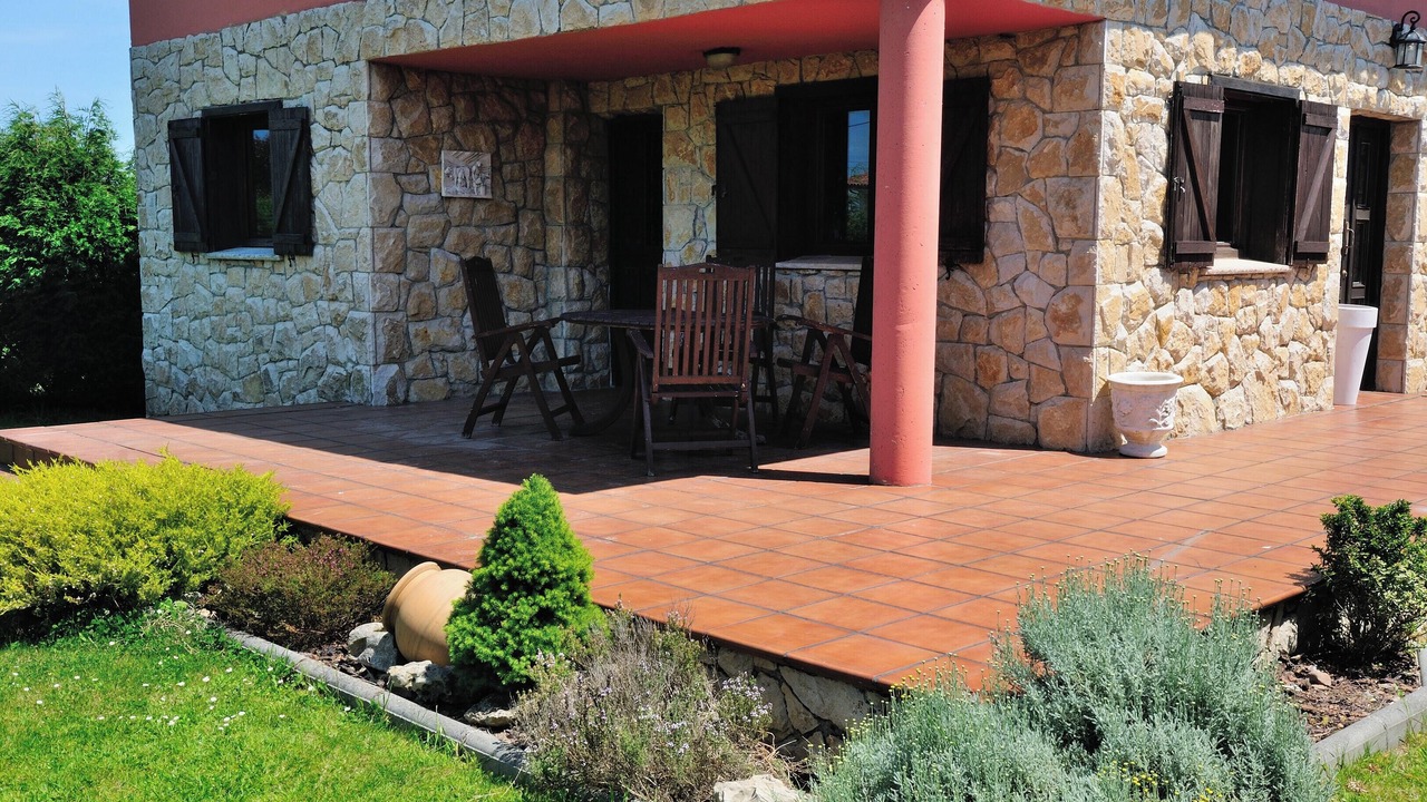 Photo of Outdoor in Albuerne