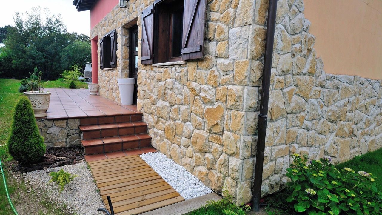 Photo of Outdoor in Albuerne