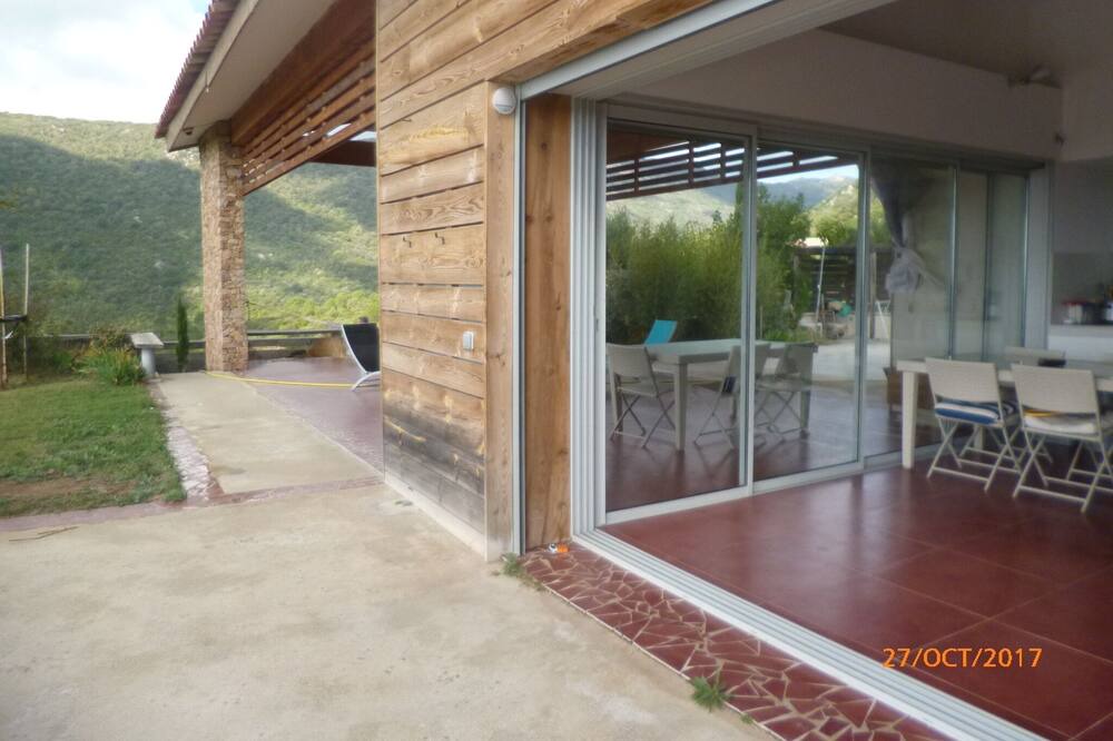 Photo of Patio Balcony in Monacia-d'Aullene