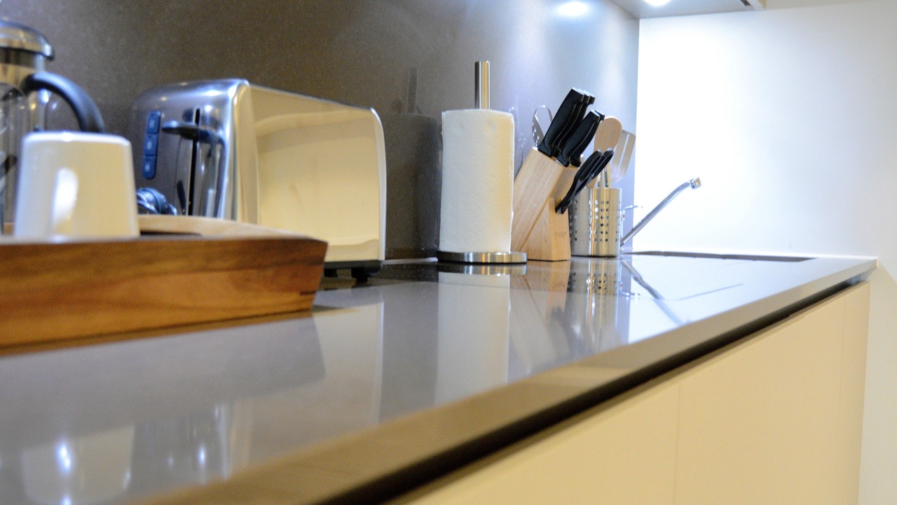 Photo of Kitchen in Heathrow Villages