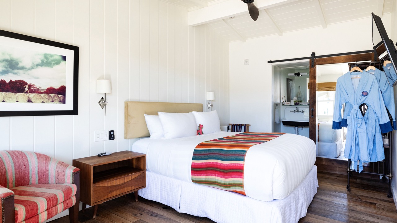 Photo of Bedroom in Los Alamos