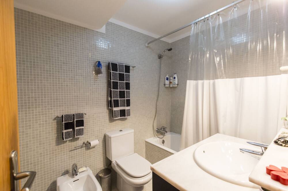 Photo of Bathroom in Lanhelas