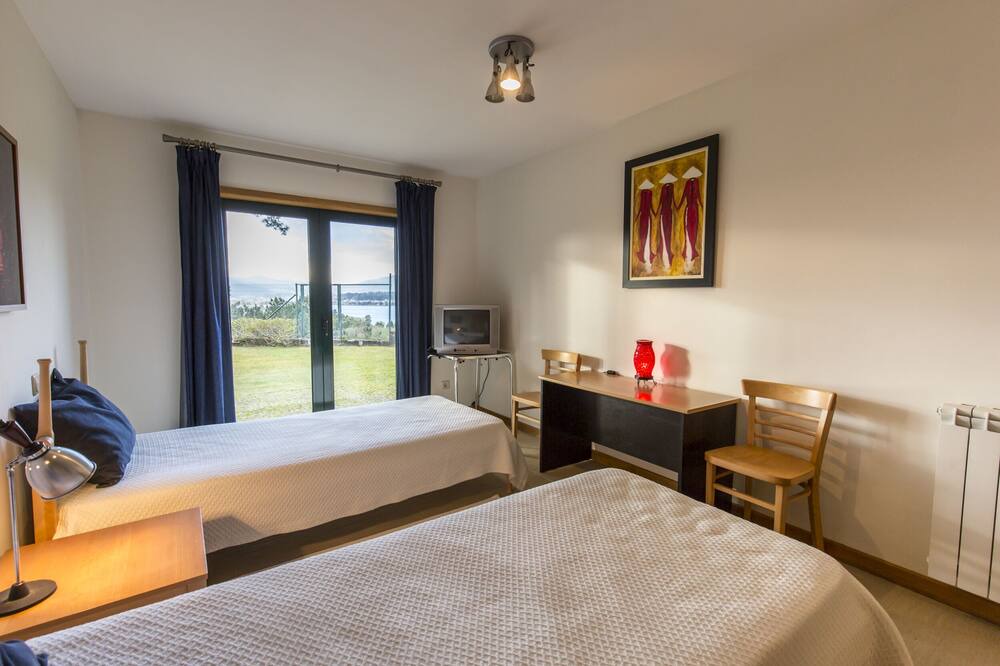 Photo of Bedroom in Lanhelas