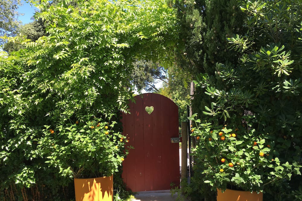 Photo of Outdoor in Sorgues