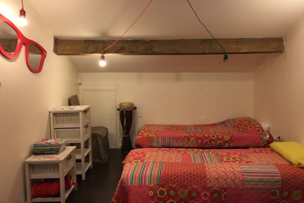 Photo of Bedroom in Sorgues