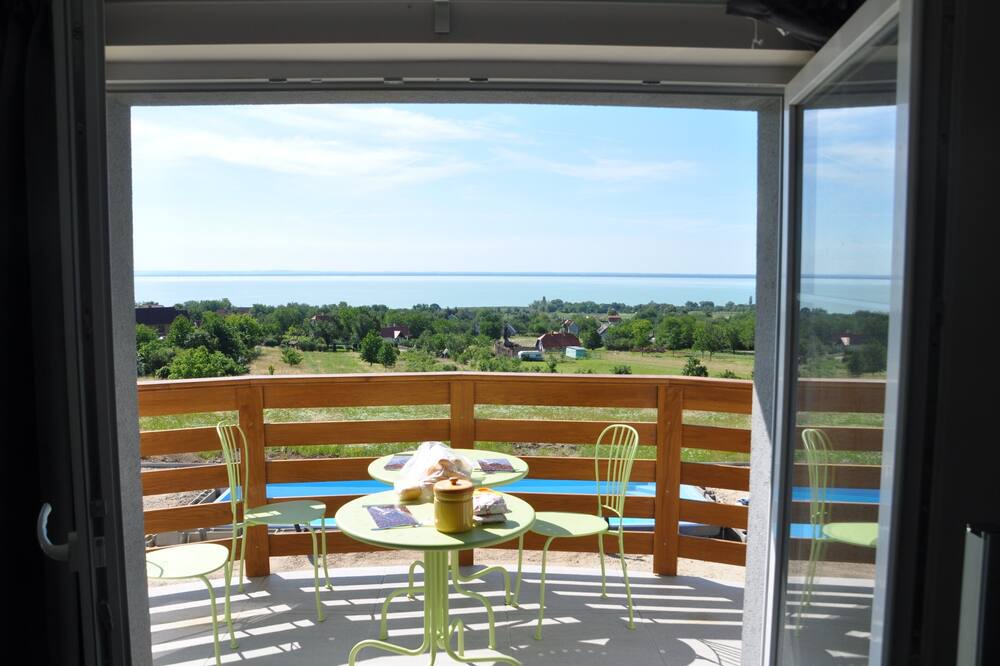 Photo of Patio Balcony in Balatongyorok